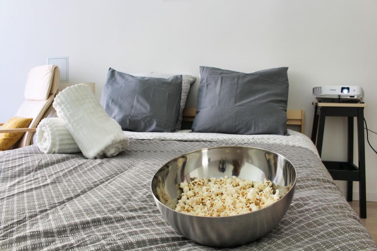 Studio Videoprojecteur & Popcorn - Proche Victoire Apartment Bordeaux Exterior photo